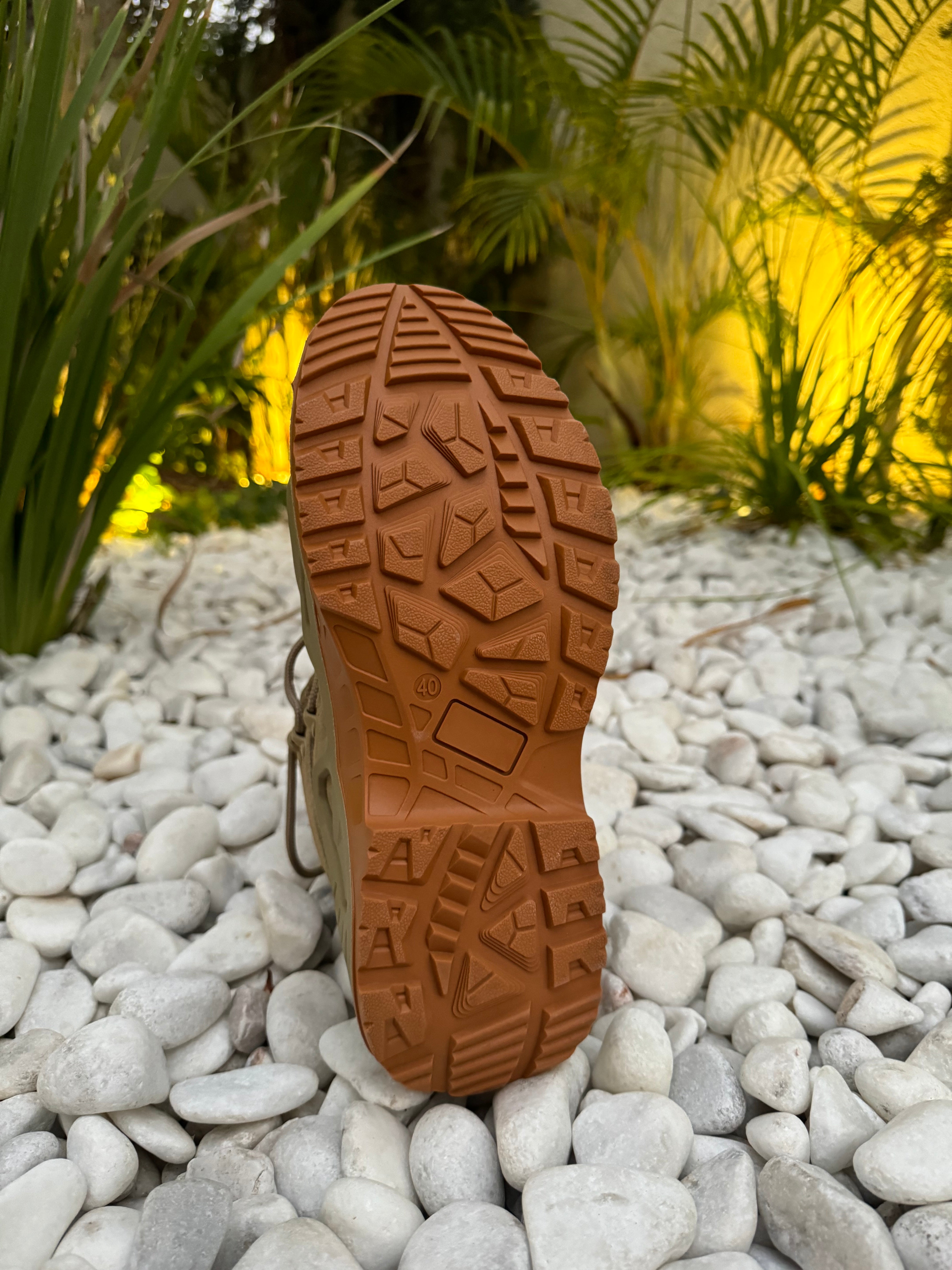 נעליים טקטיות